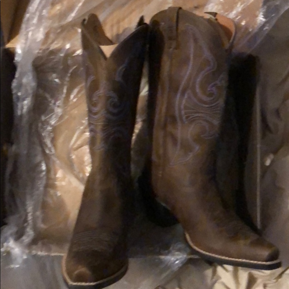 Women’s Ariat cowboy boots - Picture 5 of 6
